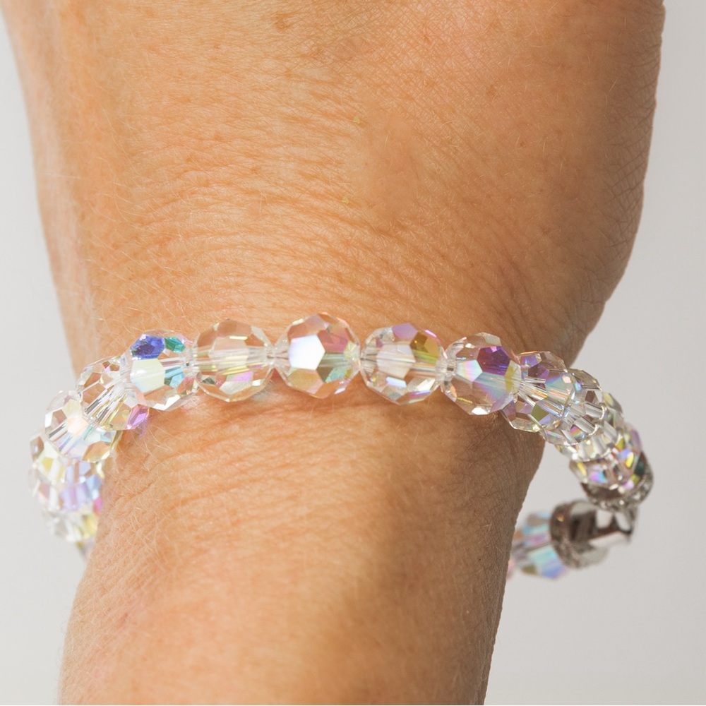 Nadri crystal beaded bracelet with faux diamond trim closure lots of sparkle